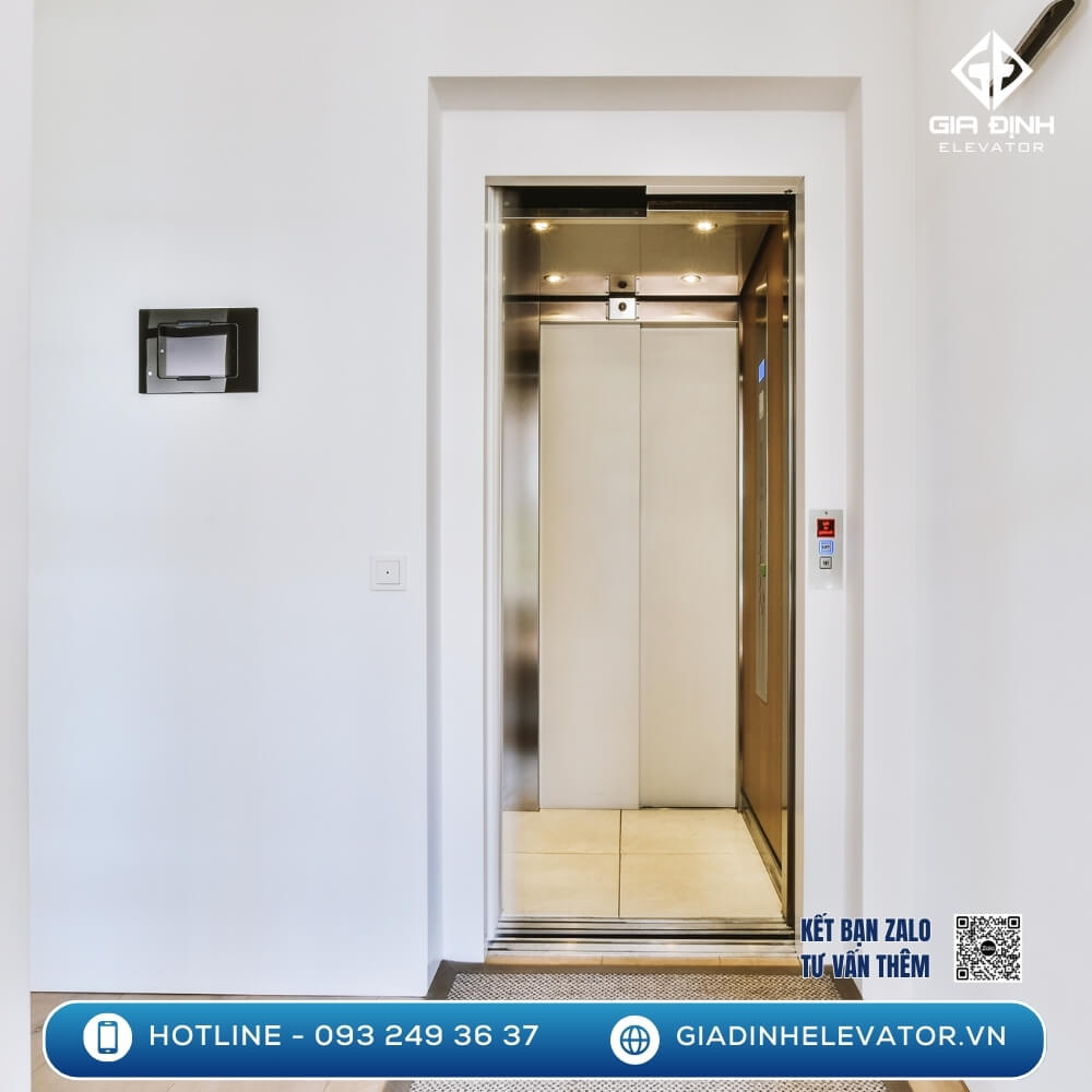Mẫu thang máy gia đình tải trọng nhỏ, thiết kế gọn gàng phù hợp nhà phố diện tích hạn chế.
